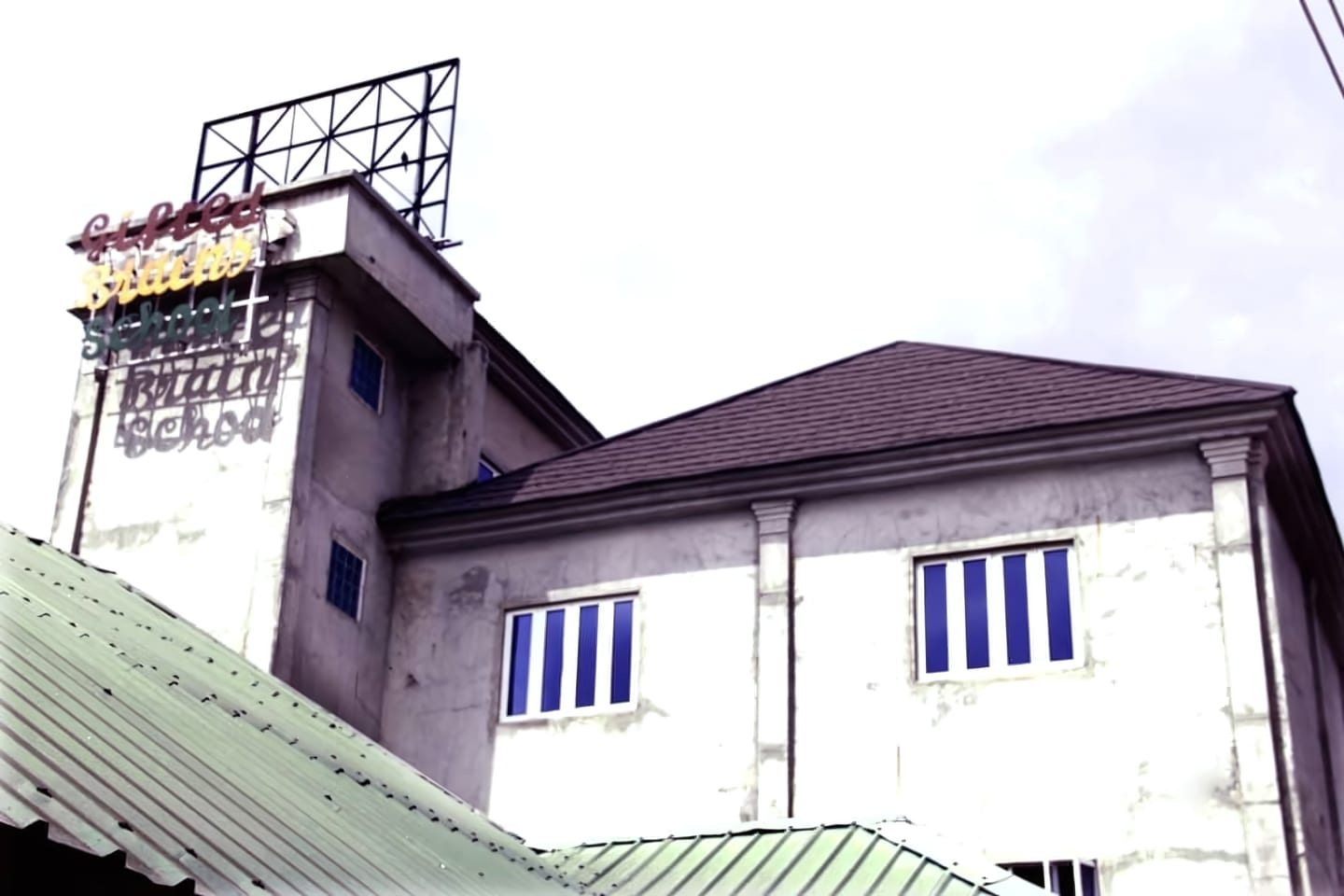 Landmark School Rooftop Sign